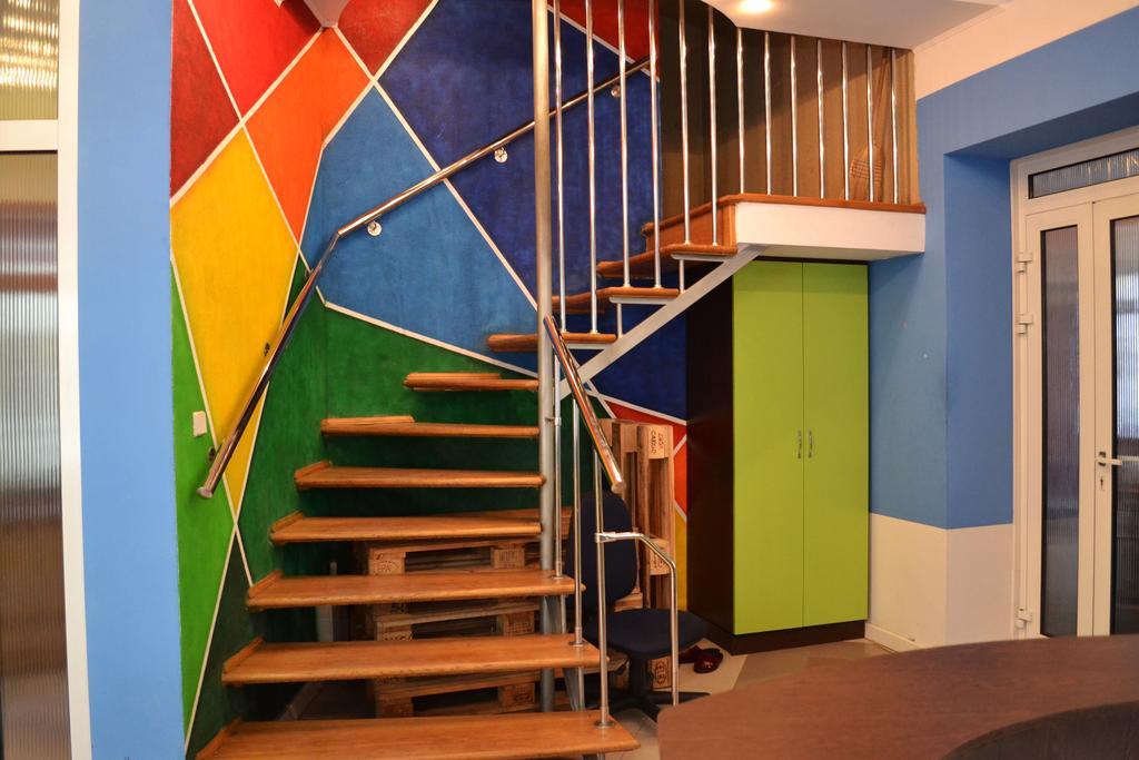 Wanted Hostel Lviv Ngoại thất bức ảnh