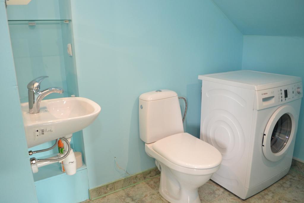 Wanted Hostel Lviv Ngoại thất bức ảnh