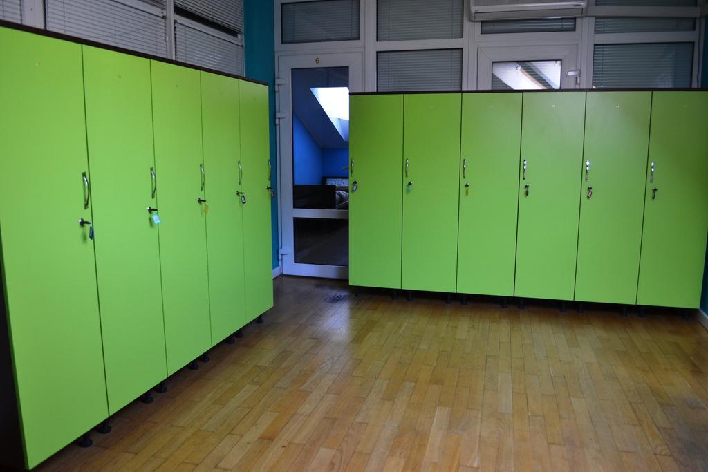 Wanted Hostel Lviv Ngoại thất bức ảnh